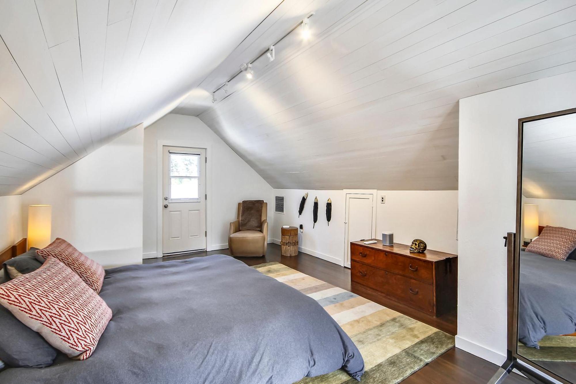 Bed And Biscuit Guerneville